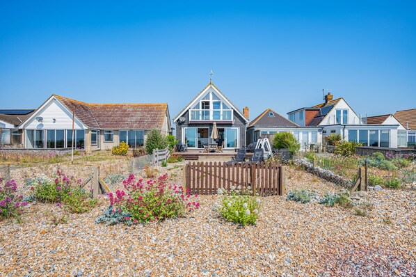 Villa - Pebbles View Overlooking the Beautiful Pevensey Bay Beach (Pevensey)