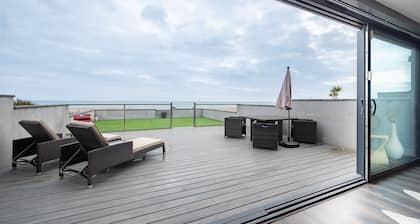Beach View Breeze