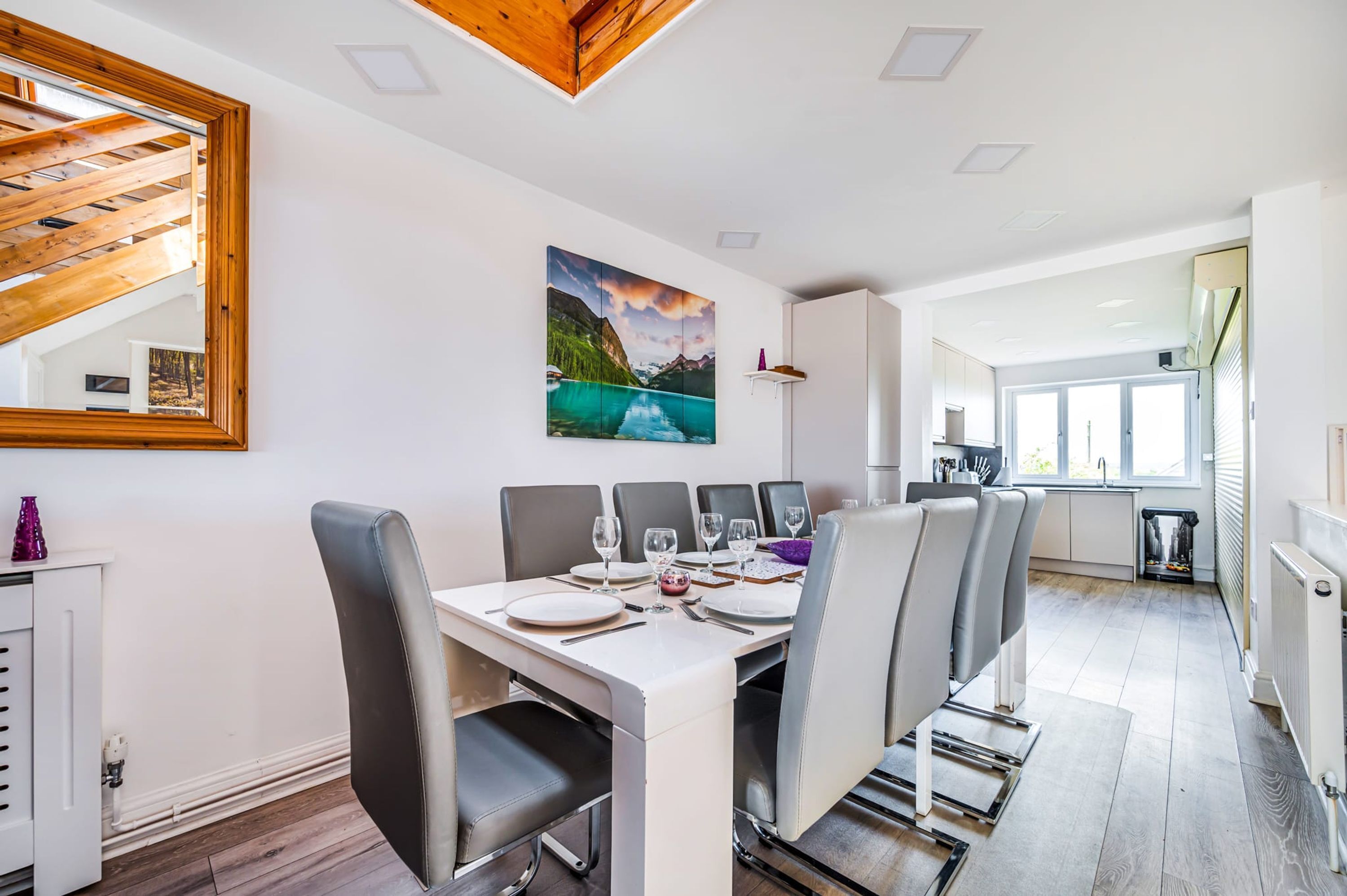 獨棟房屋 | 5 間臥室、書桌、網路服務