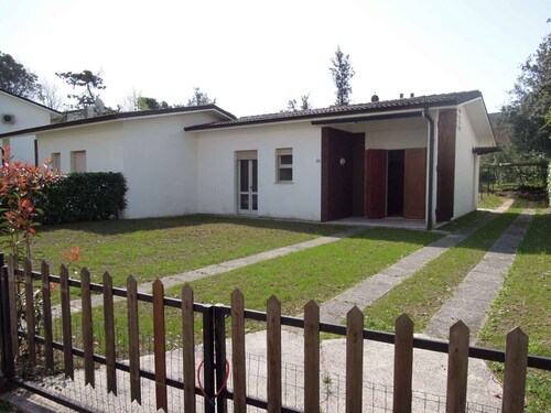 Holiday home mit Klimaanlage und Garten
