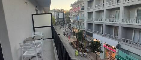 Deluxe Double Room | City View | Balcony