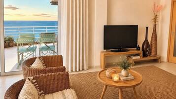 Smart TV, books