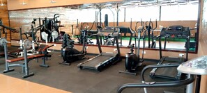 Work out in style with treadmills, ellipticals, and weightlifting stations.