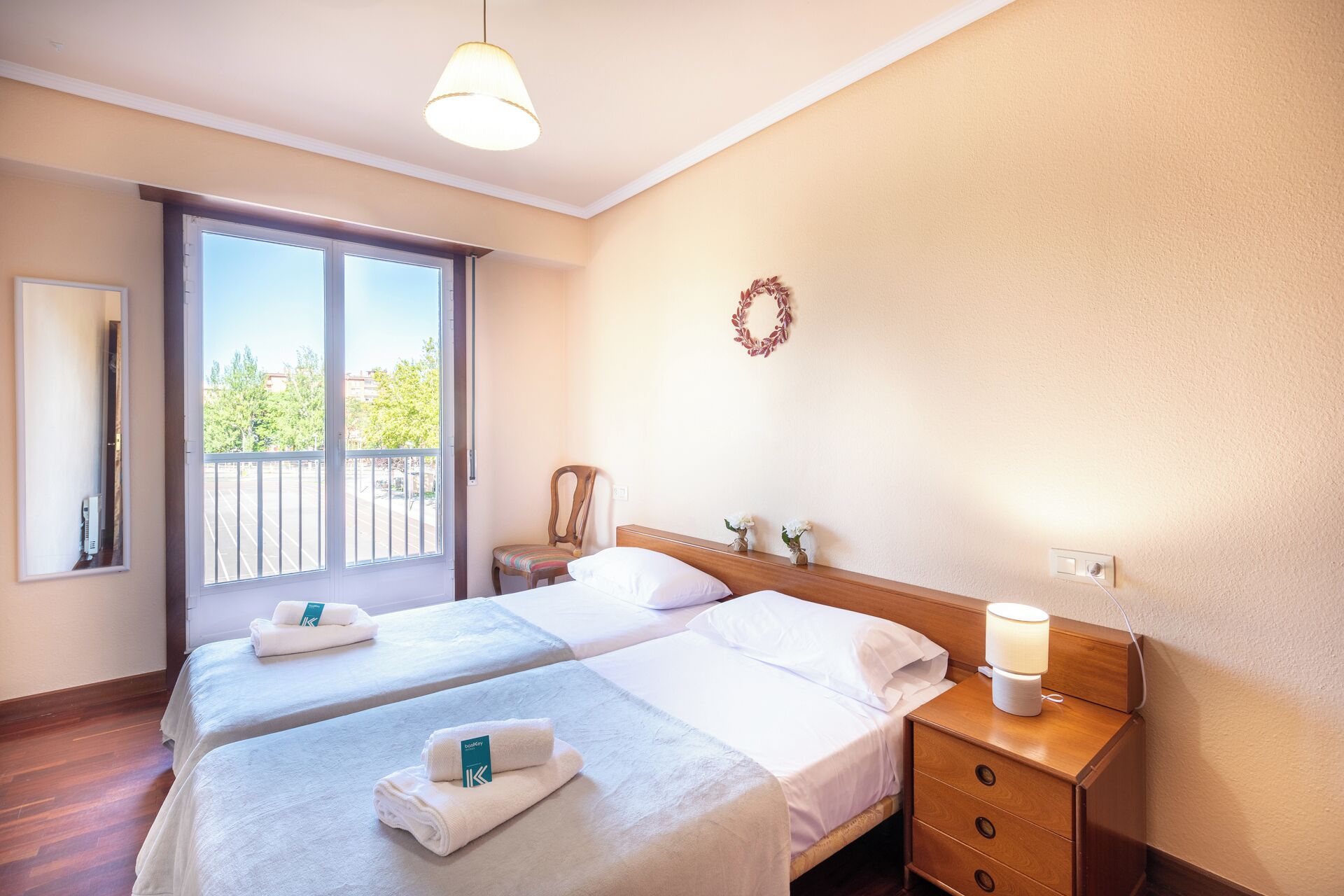 2 slaapkamers, een strijkplank/strijkijzer, wifi, beddengoed