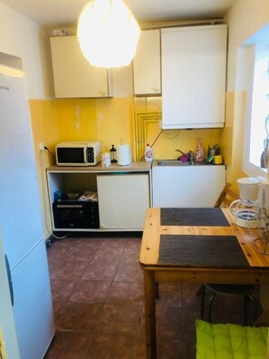 Microwave, oven