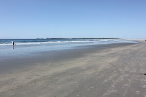 Nära stranden och strandhanddukar