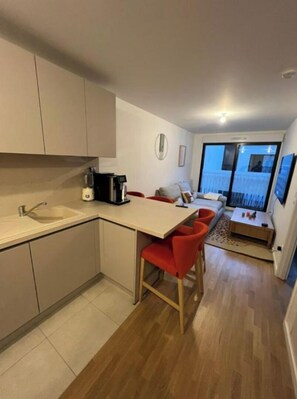 Interior - Le Royaume de Fabrice 2 (Suresnes)