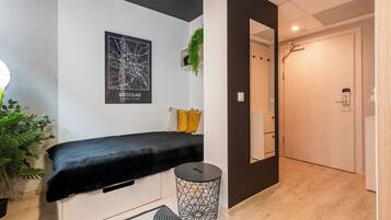 Economy Studio | Iron/ironing board, free WiFi, bed sheets