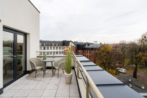 Comfort Studio | Terrace/patio - RentPlanet - Apartamenty Dyrekcyjna (Wroclaw)