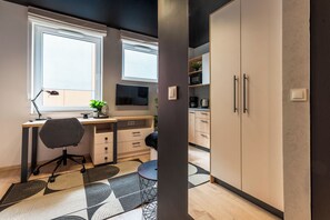 Økonomistudio | Strykejern/-brett, wi-fi (inkludert) og sengetøy