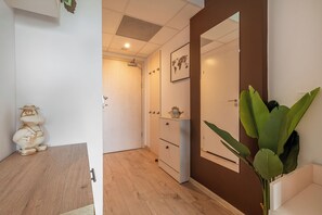 Comfort Studio | Living area - RentPlanet - Apartamenty Dyrekcyjna (Wroclaw)