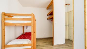 2 slaapkamers, reisbedje, gratis wifi