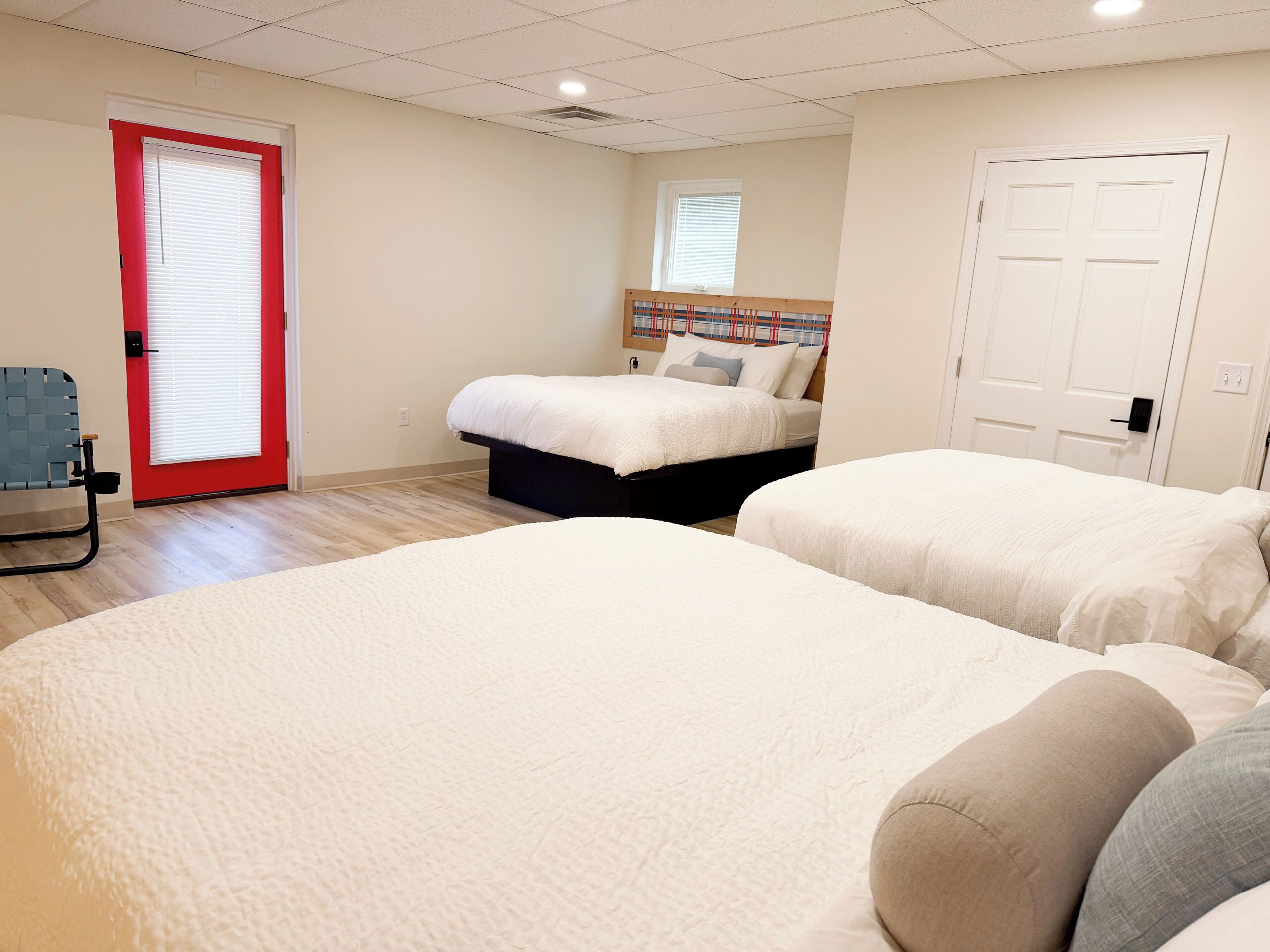 Premier Studio Suite, Multiple Beds | Premium bedding, down comforters, Tempur-Pedic beds, free WiFi