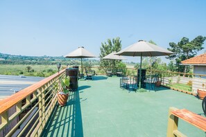 Terrace/patio - Jet Villas Entebbe (Entebbe)