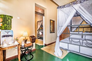 Egyptian cotton sheets, premium bedding, pillow-top beds - Jet Villas Entebbe (Entebbe)