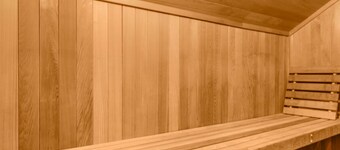 Beverly Tree House - Classic Hollywood Estate with Breathtaking Views