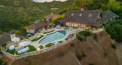 Beverly Tree House - Classic Hollywood Estate with Breathtaking Views