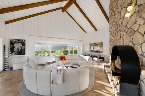 Beverly Tree House - Classic Hollywood Estate with Breathtaking Views