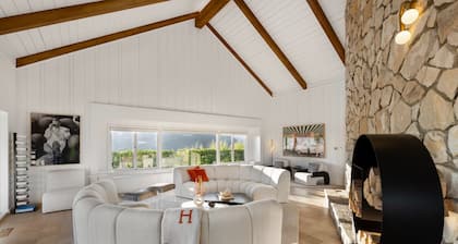 Beverly Tree House - Classic Hollywood Estate with Breathtaking Views