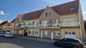 Unclassified image, 5 of 21, button - Hardelot-Plage - beach - sea view (Neufchâtel-Hardelot)