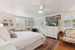 4 bedrooms, free WiFi, bed sheets