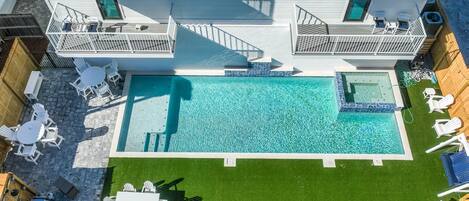 Beheizter Pool