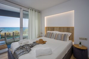 Quarto casal, piscina particular | Quartos à prova de som, Wi-Fi de cortesia, roupa de cama