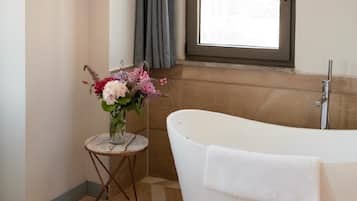Superior Double Room, Bathtub | Private spa tub