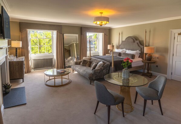 Suite – superior | Sengetøy i egyptisk bomull, sengetøy av topp kvalitet og safe på rommet