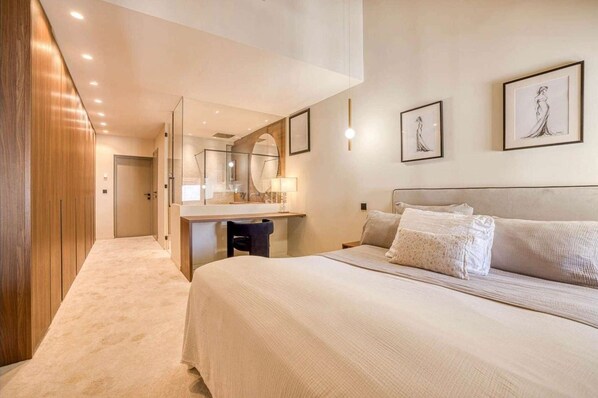 4 bedrooms, free WiFi