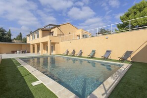 Alberca al aire libre 