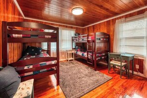 4 chambres, bureau, lit parapluie, Wi-Fi gratuit