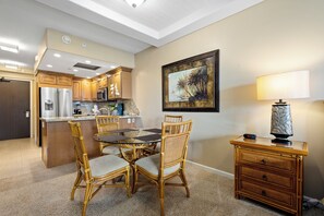 Dining - Aston Whaler at Kaanapali 0363 | Tropical Garden Views – Pool, Hot Tub & Spa (Lahaina)