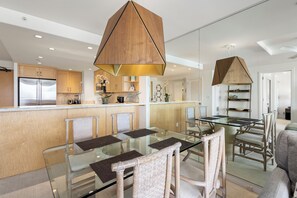 Dining - Ocean Views | Aston Whaler at Kaanapali 0969 – Pool, Hot Tub & Spa (Lahaina)
