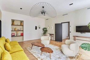 Smart-tv en een kantoor