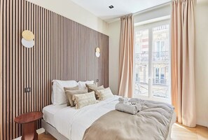 3 bedrooms, iron/ironing board, travel crib, free WiFi