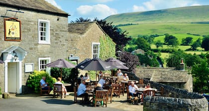 Assheton Arms
