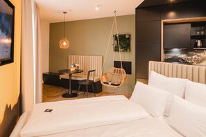 Apartment Leblon | Hypo-allergenic bedding, in-room safe, desk, blackout drapes - Rioca Stuttgart Posto 6 (Stuttgart)