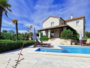Pool - Family Villa Blum in Dobrinj (Dobrinj)