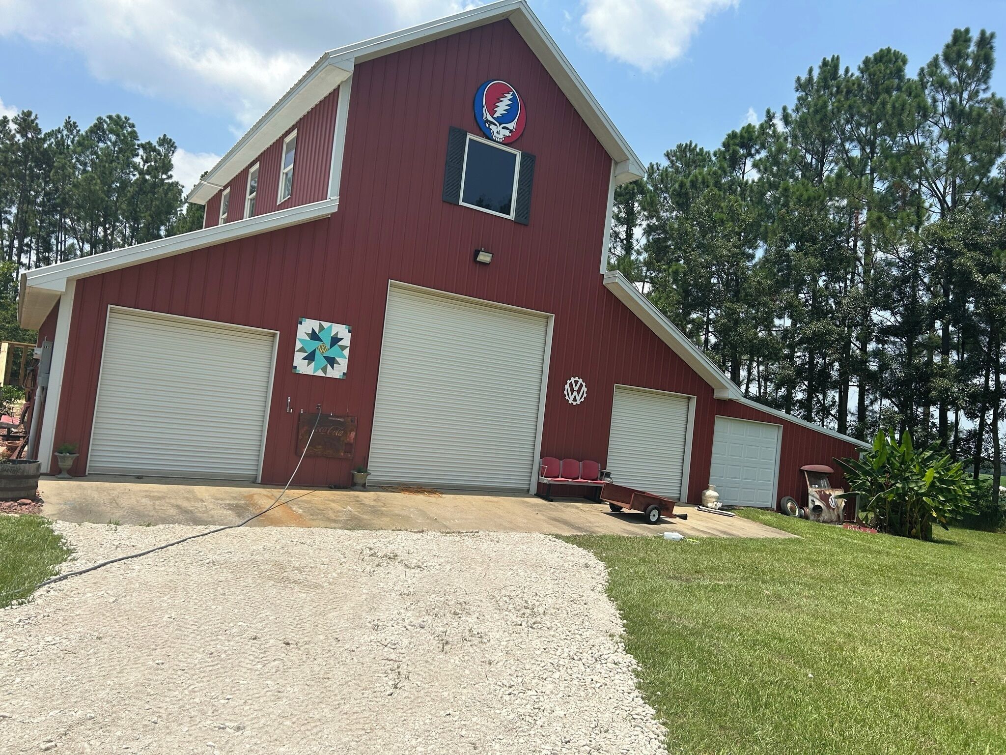Come relax and rest in our updated Barn loft! 