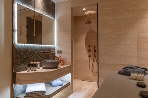 Behandlungsräume für Paare, Sauna, Dampfbad, Warmsteinmassagen