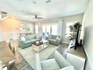 Smart TV, offices - 2bd 2.5 bath with beach club, pools, hot tub, golf (Pensacola)