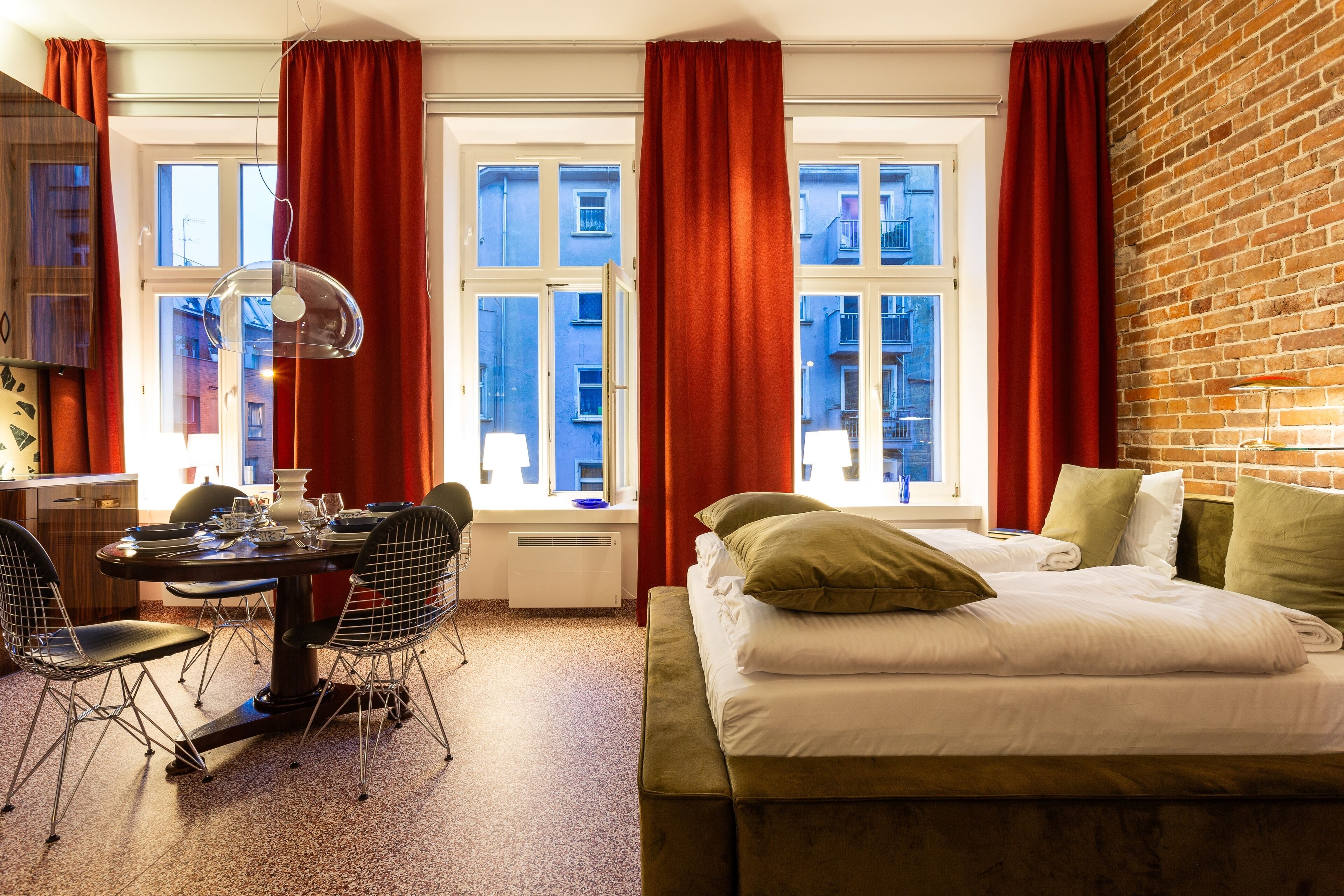 مكواة/لوح كي وواي فاي مجانًا وملاءات أسرّة