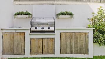 House (4 Bedrooms) | BBQ/picnic area