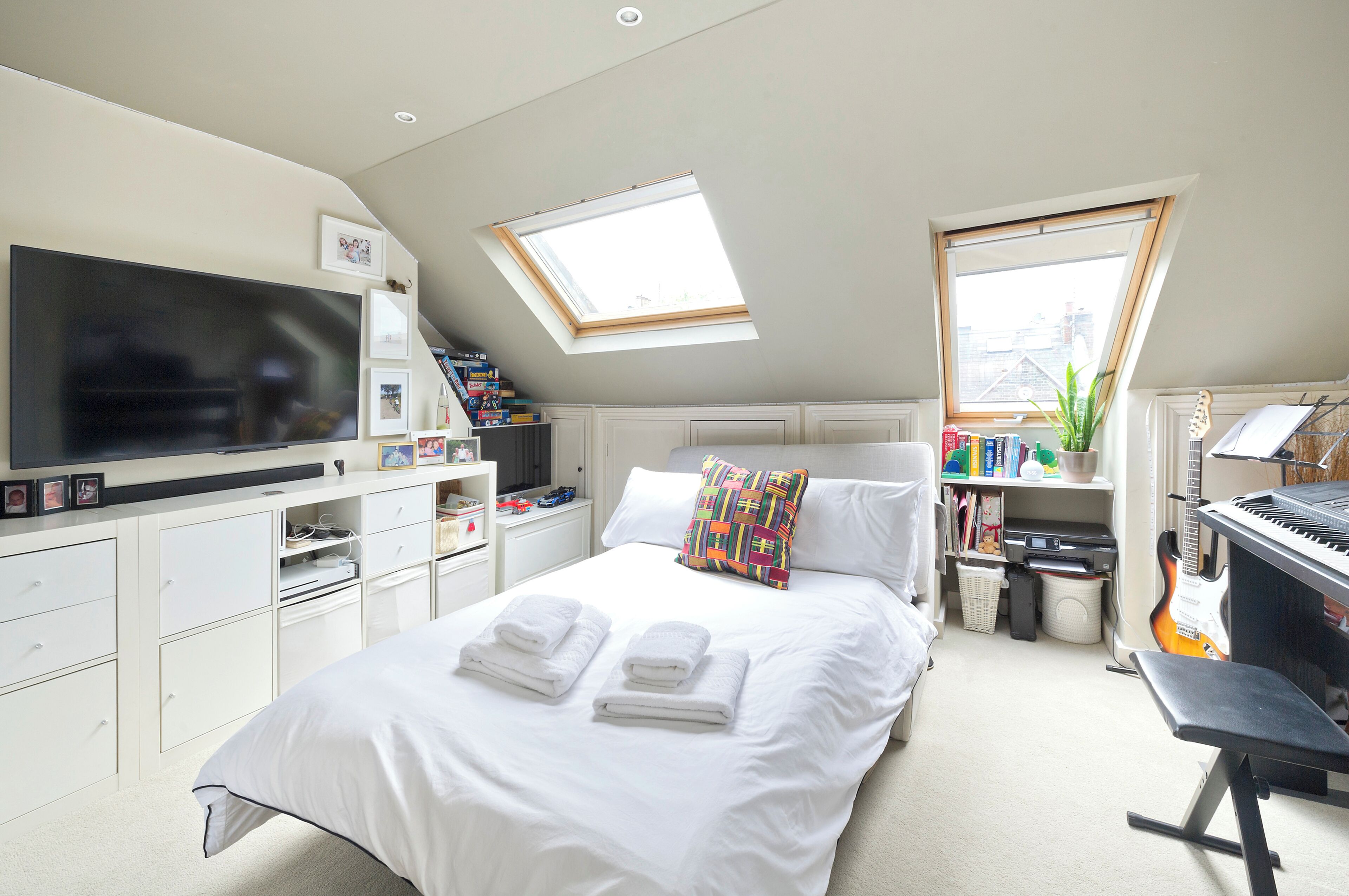 House (4 Bedrooms) | 4 bedrooms, premium bedding, desk, laptop workspace