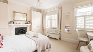 House (4 Bedrooms) | 4 bedrooms, premium bedding, desk, laptop workspace