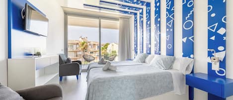 9 bedrooms, iron/ironing board, bed sheets