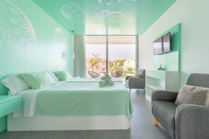 9 Schlafzimmer, Bügeleisen/Bügelbrett, Bettwäsche