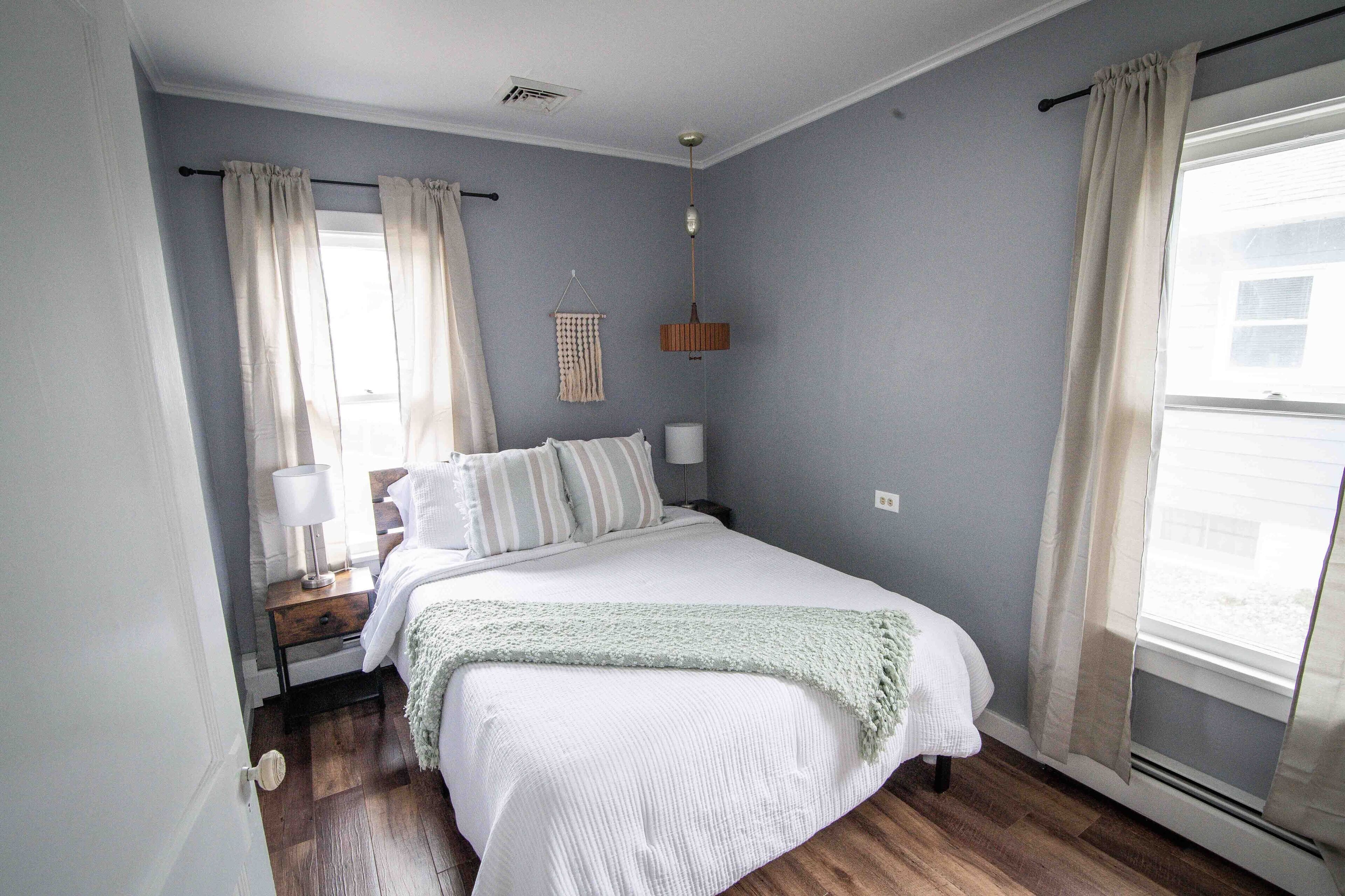 2 bedrooms, in-room safe, iron/ironing board, free WiFi