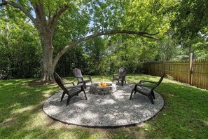 Property grounds - Relaxing Urban Retreat (Raleigh)